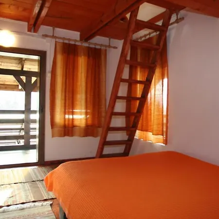 Cabana La Noi Risnov